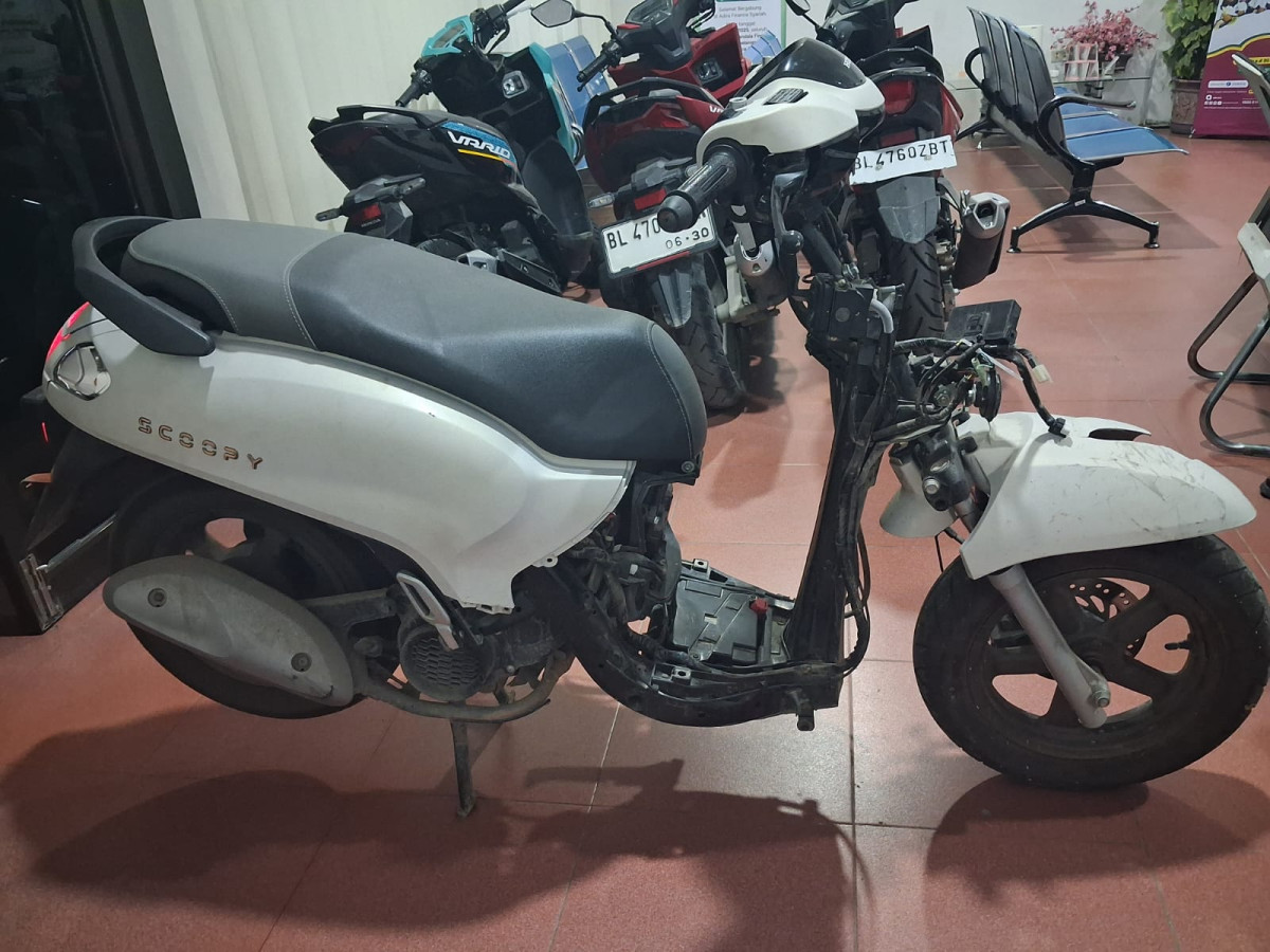 HONDA  SCOOPY