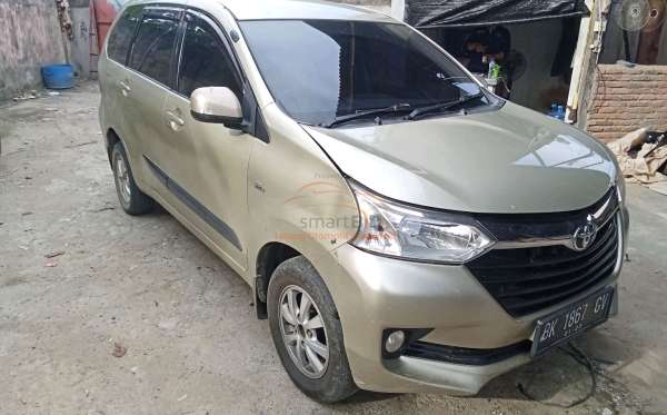 TOYOTA AVANZA