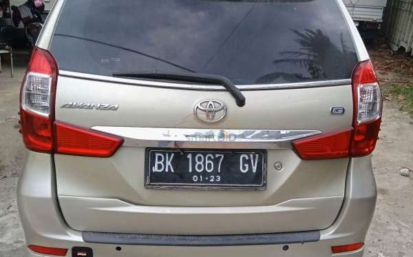 TOYOTA AVANZA