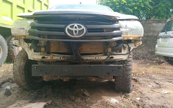 TOYOTA HILUX SINGLE CABIN