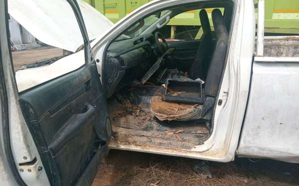TOYOTA HILUX SINGLE CABIN