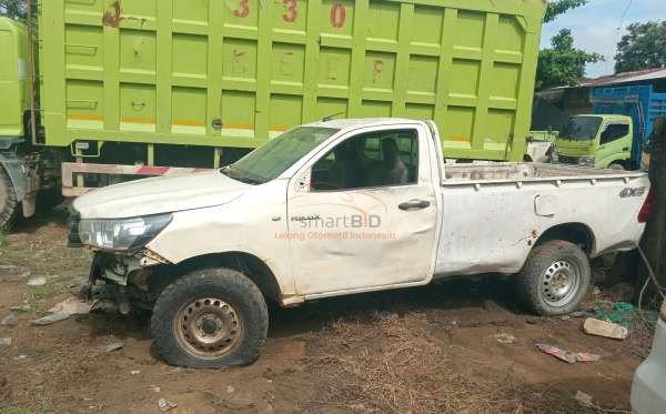 TOYOTA HILUX SINGLE CABIN