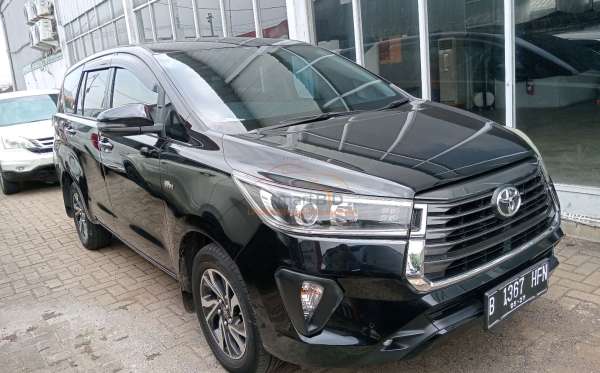 TOYOTA KIJANG INNOVA V