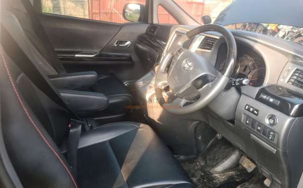 TOYOTA VELLFIRE Z