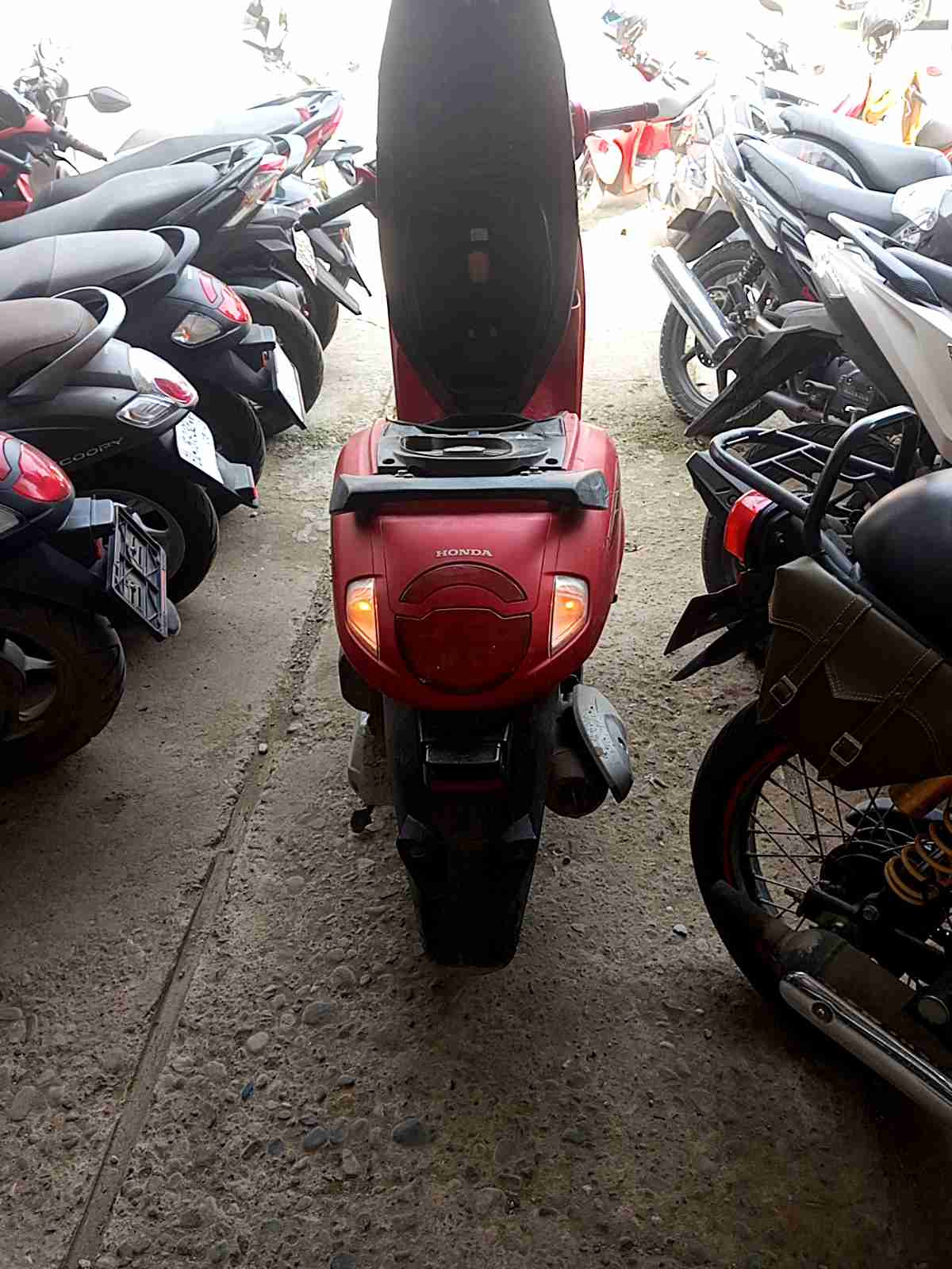 HONDA SCOOPY PRESTIGE