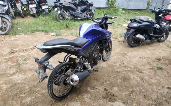 YAMAHA  VIXION