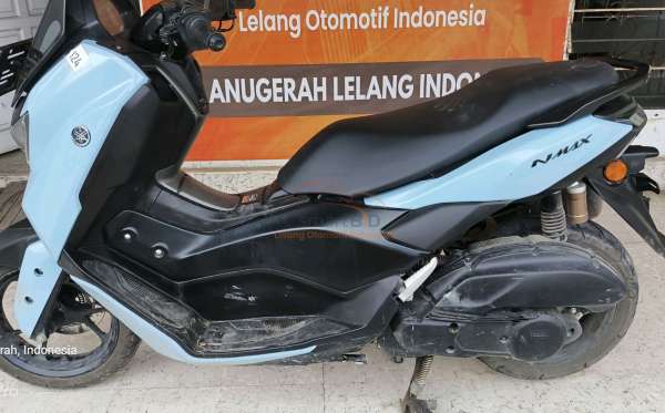 YAMAHA  NMAX