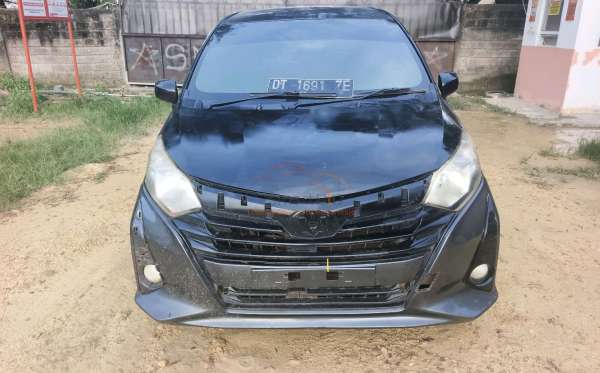 DAIHATSU SIGRA 1.2 X