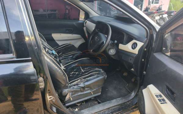 DAIHATSU SIGRA 1.2 X