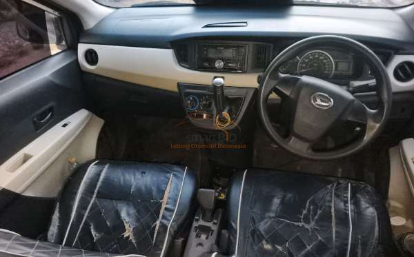 DAIHATSU SIGRA 1.2 X
