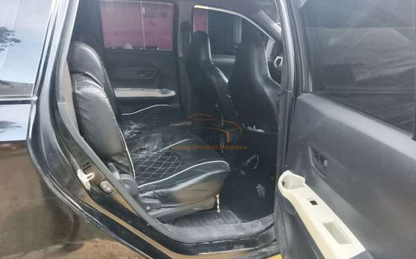 DAIHATSU SIGRA 1.2 X