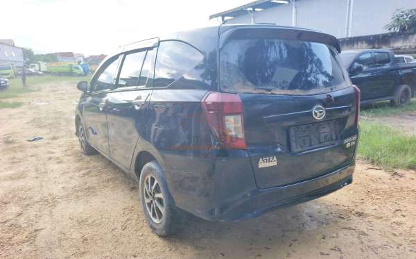 DAIHATSU SIGRA 1.2 X