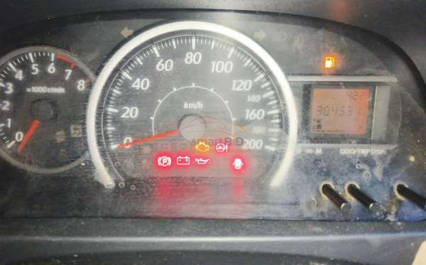 DAIHATSU SIGRA 1.2 X