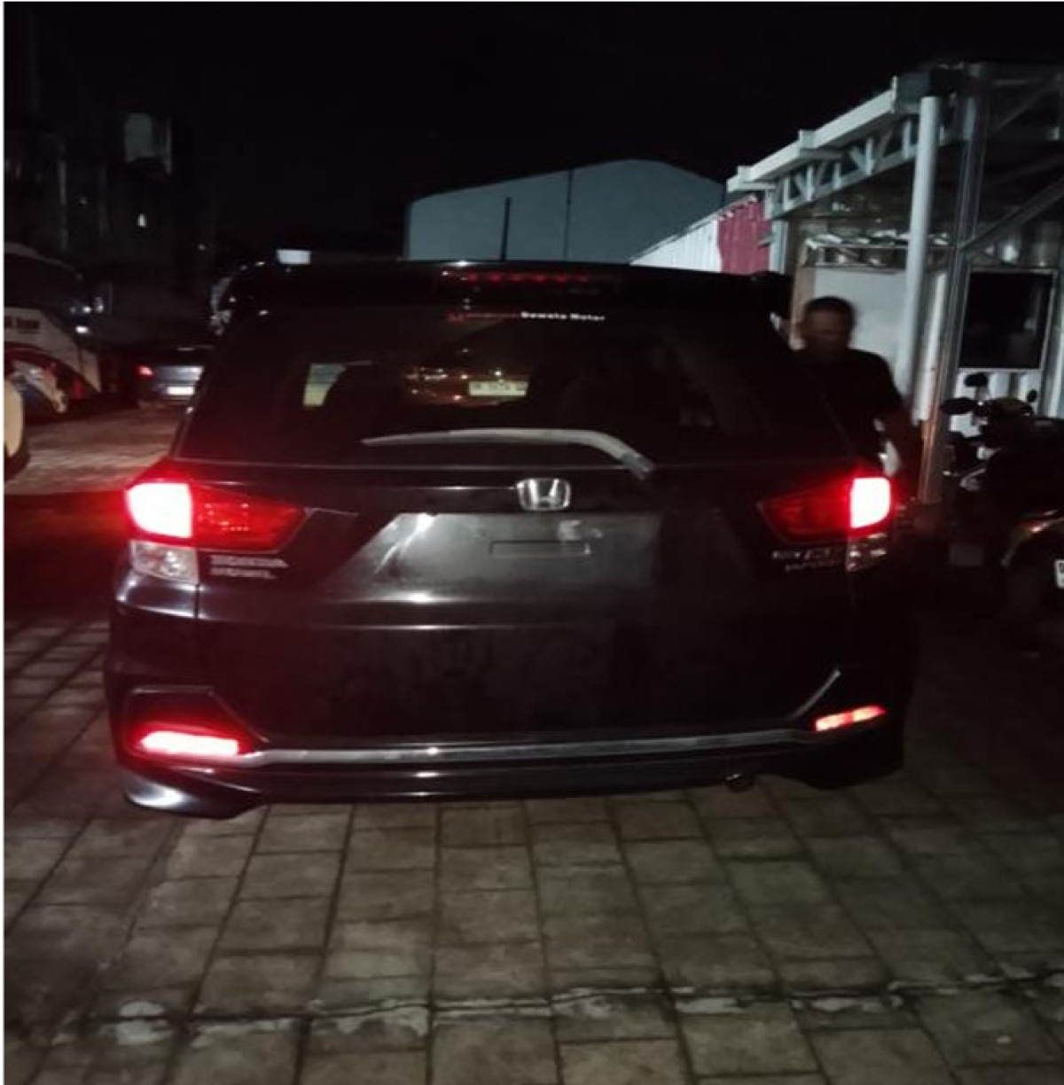 HONDA  MOBILIO  DD4 1.5 RS