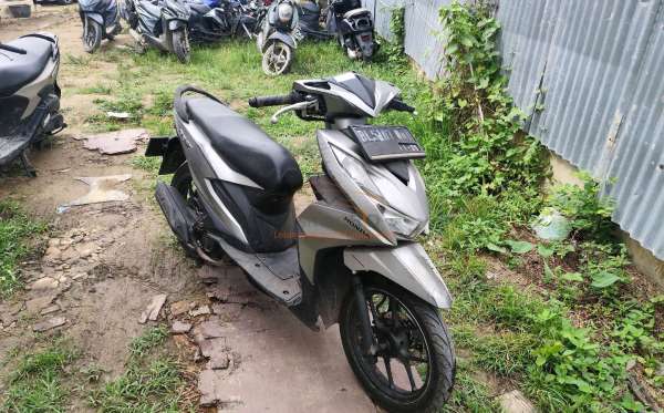 HONDA  BEAT