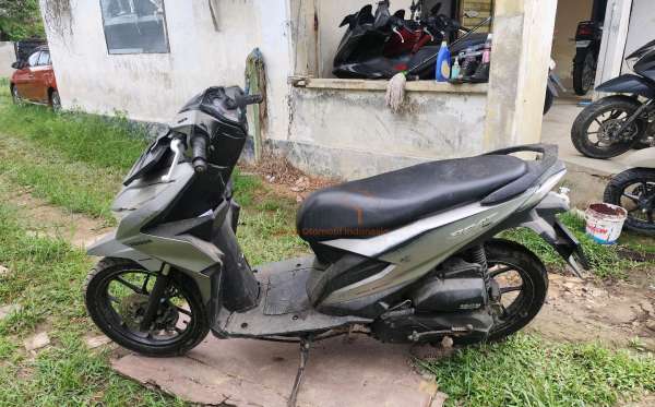 HONDA  BEAT