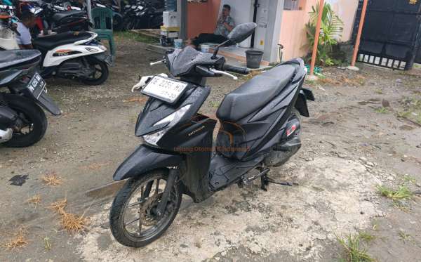 HONDA  BEAT