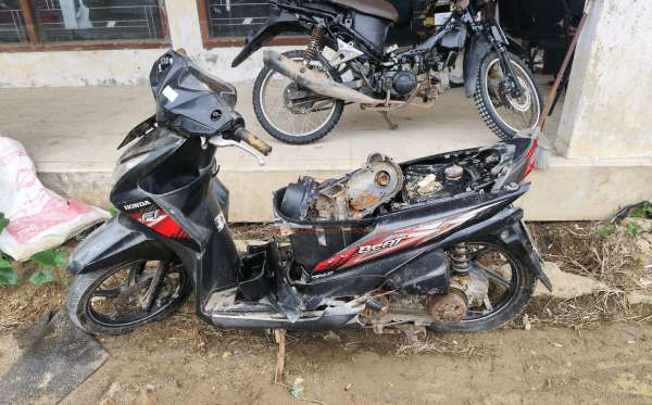 HONDA  BEAT