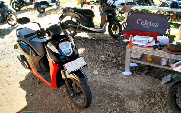 HONDA  GENIO