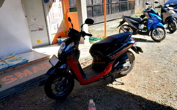 HONDA  GENIO