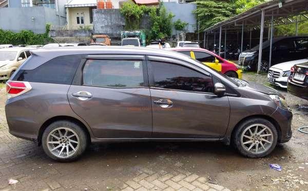 HONDA MOBILIO DD4 1.5E