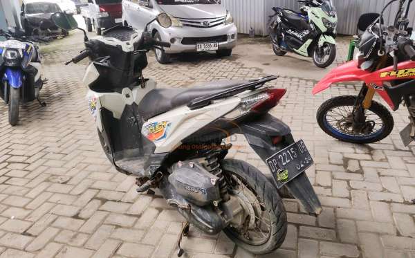 HONDA  VARIO 150