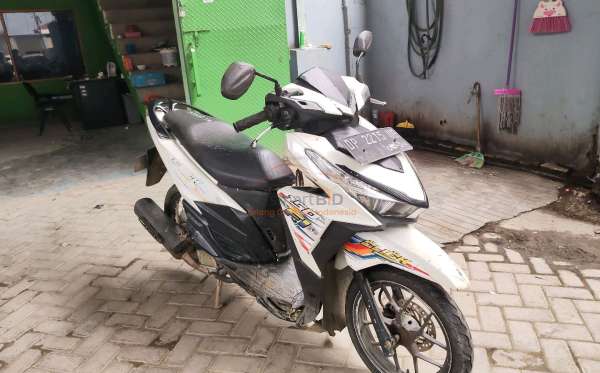 HONDA  VARIO 150