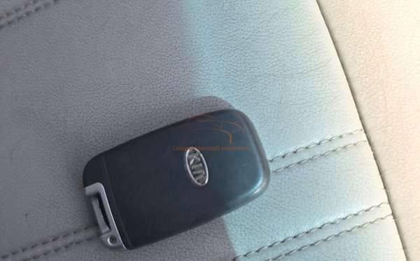 KIA SPORTAGE SE 20