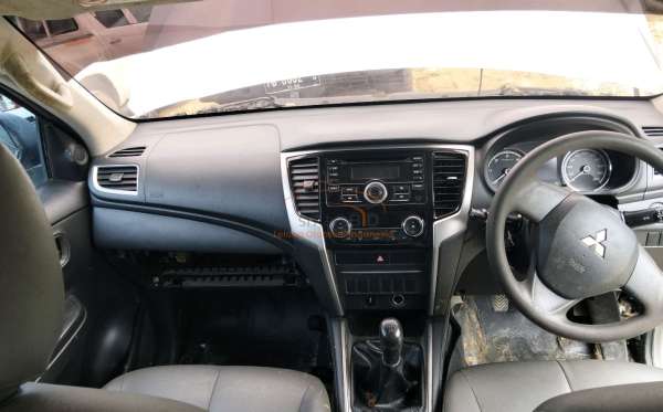 MITSUBISHI DC GLS 4X4