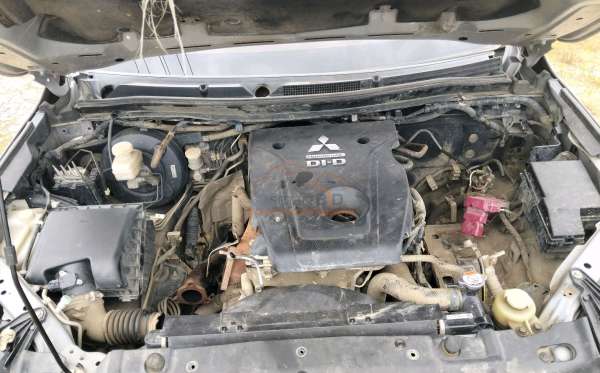 MITSUBISHI DC GLS 4X4