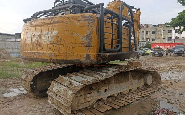SANY EXCAVATOR SY135F
