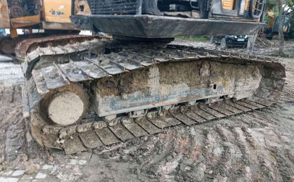 SANY EXCAVATOR SY135F