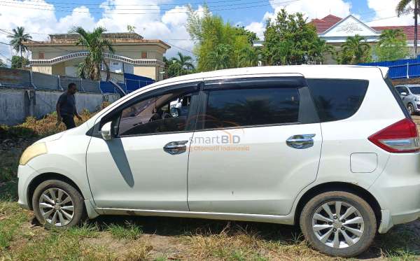 SUZUKI ERTIGA