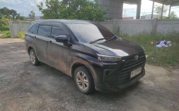 TOYOTA AVANZA
