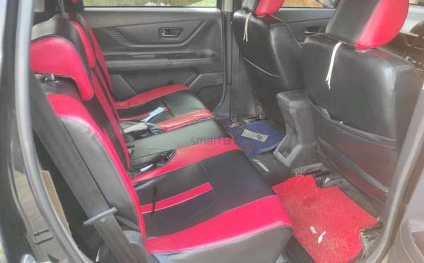 TOYOTA AVANZA