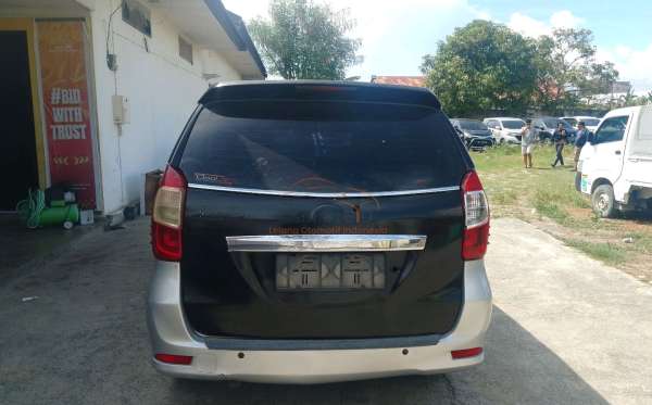 TOYOTA AVANZA
