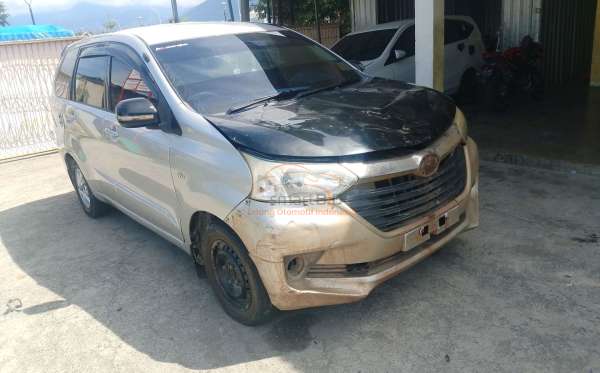TOYOTA AVANZA