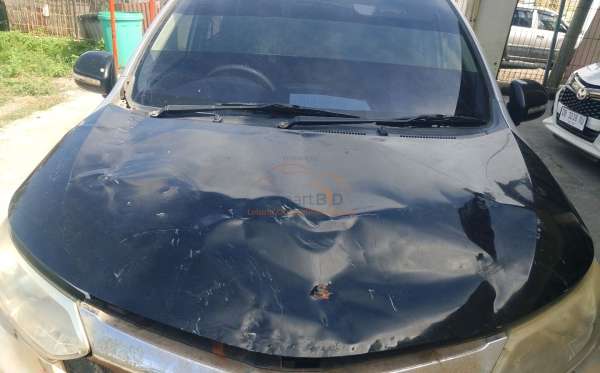TOYOTA AVANZA