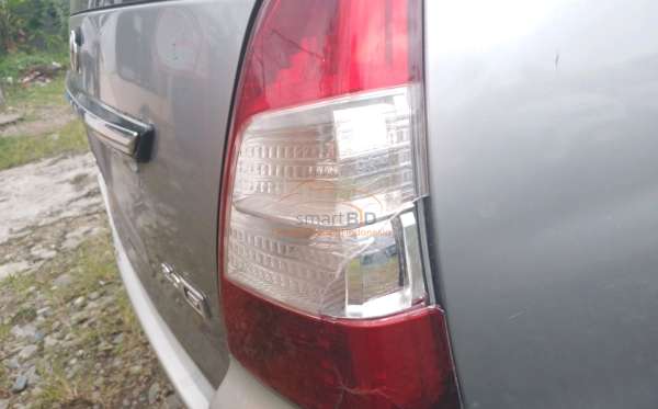 TOYOTA INNOVA