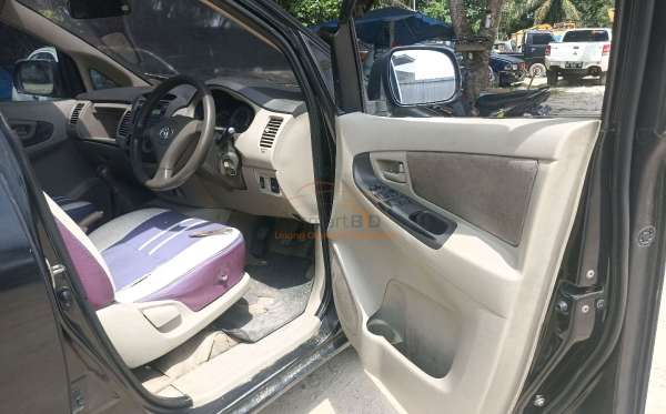 TOYOTA KIJANG INNOVA G