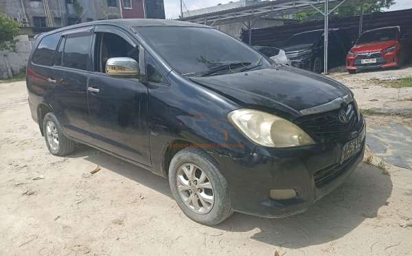 TOYOTA KIJANG INNOVA G