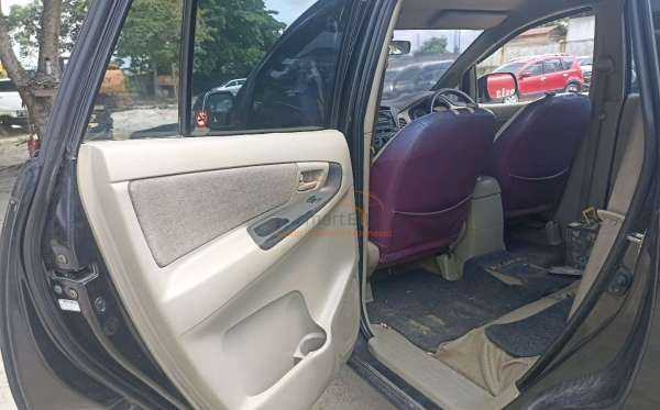 TOYOTA KIJANG INNOVA G