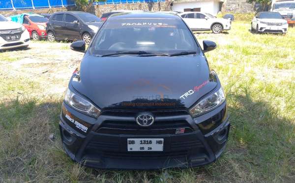 TOYOTA  YARIS  S