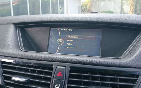 BMW X1 SDRIVE 18I
