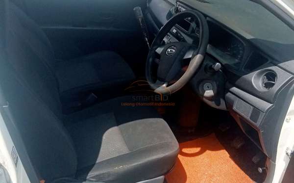 DAIHATSU  SIGRA  D