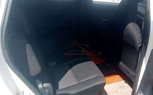 DAIHATSU  SIGRA  D