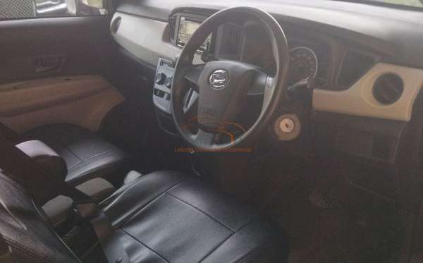 DAIHATSU SIGRA X