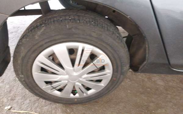 DAIHATSU SIGRA X