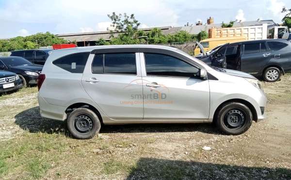 DAIHATSU SIGRA X