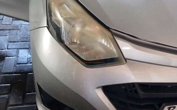 DAIHATSU SIGRA X